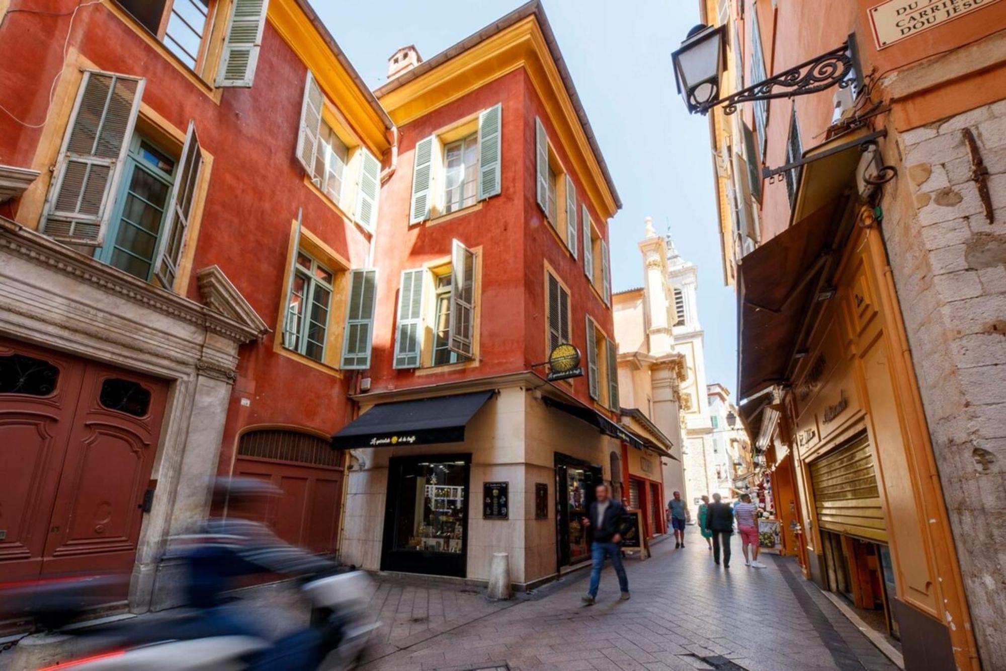 Cœur Du Vieux Nice: Bel Moderne Rénové Appartement *