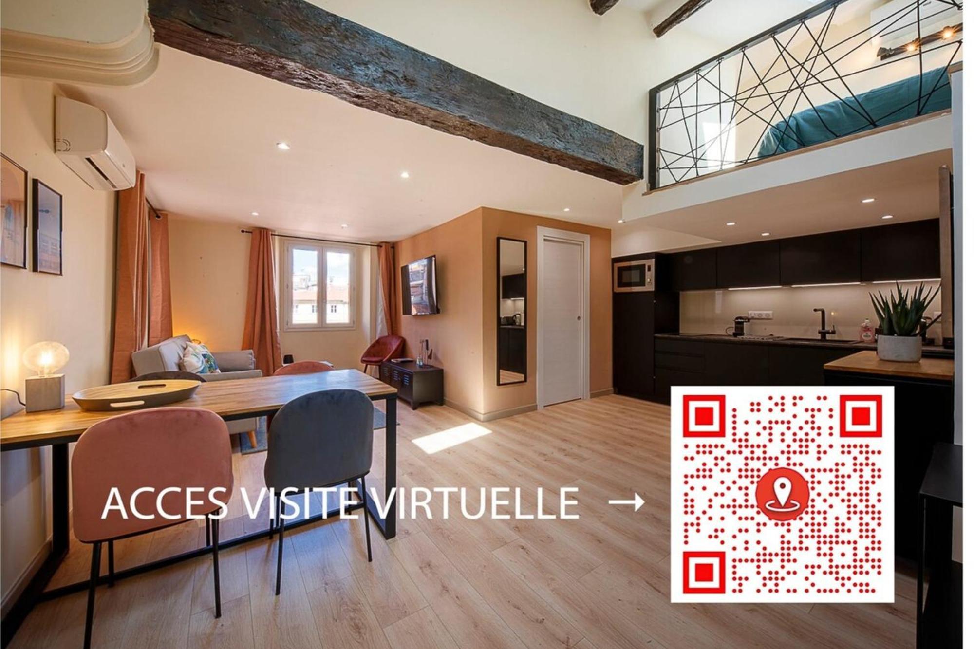 Cœur Du Vieux Nice: Bel Moderne Rénové